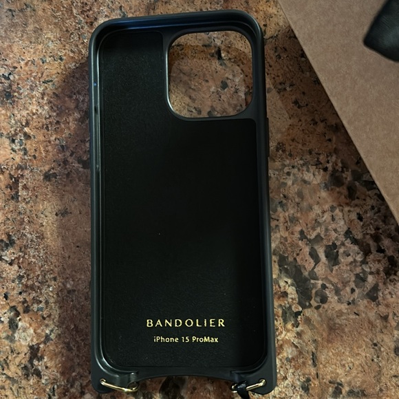 Bandolier Vivian iPhone 15 ProMax - Picture 6 of 6